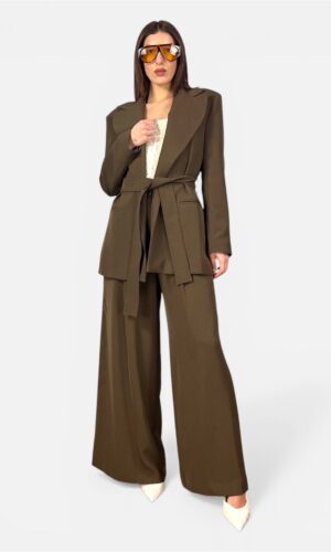 Completo Giacca con Cinta Strutturata e Pantalone Palazzo by MYRA